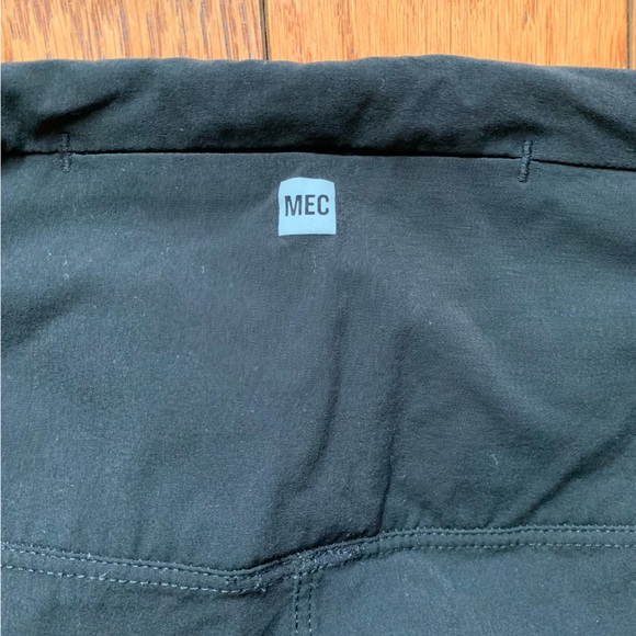 LIKE NEW MEC Black Tights Crop Medium - Picture 4 of 5